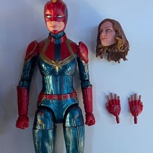 Captain Marvel marvel legends